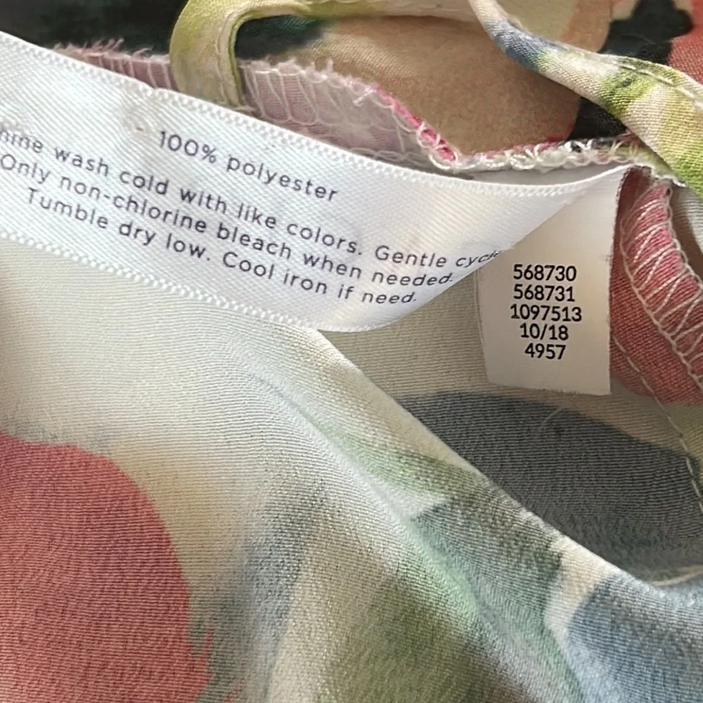 Cacique size 18/20 floral satin kimono robe